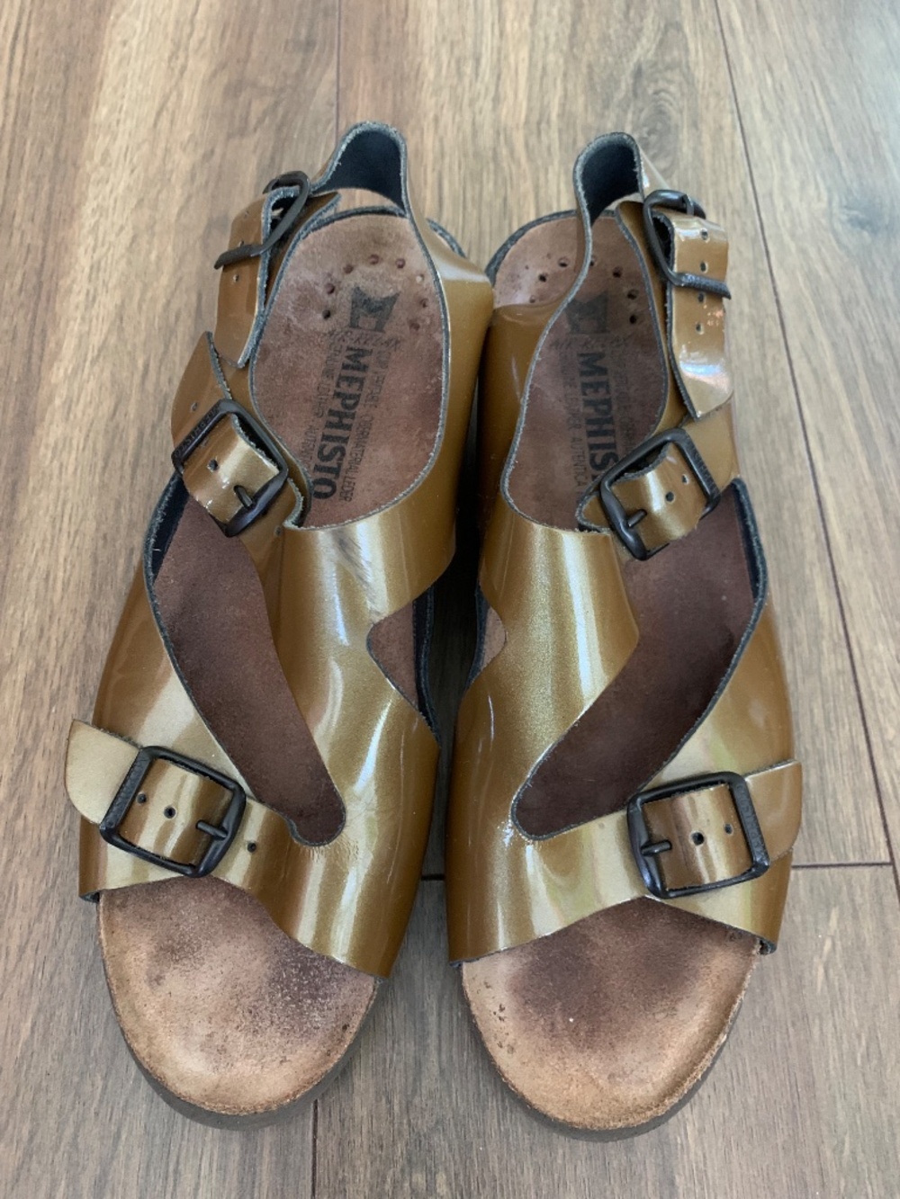 Mephisto Sandal size 38 Patent Leather Ankle Strap Wedge Comfy